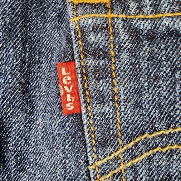 Levi's 501 Shorts Cutoffs Button Fly Dark Wash 33W Festival Summer - Picture 10 of 11